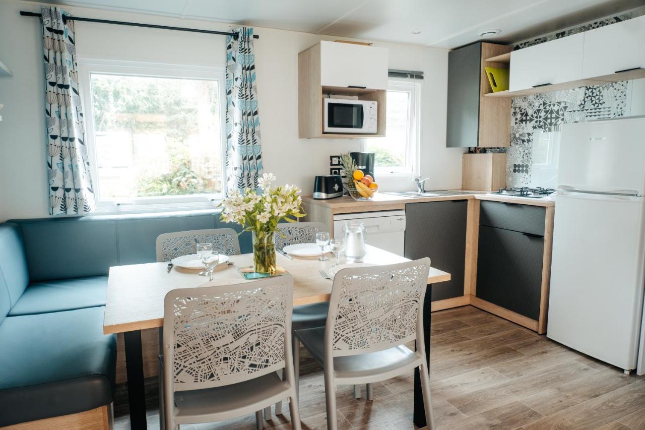 Mobil Home Xxl 4 Chambres - Camping La Pointe De Roscoff Exterior photo